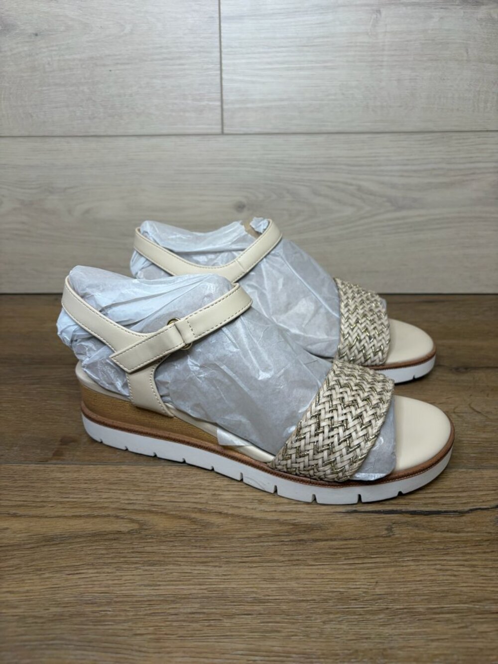 Easy Spirit Edythe Ivory Woven Strappy Wedge Sandals 9.5W
